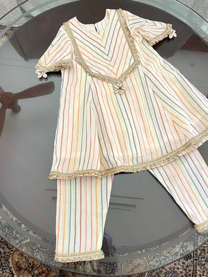 Satrangi Girls Kurta Set.
