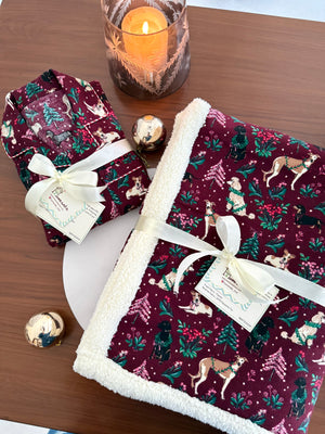 Maroon Mistletoe Paws Furry