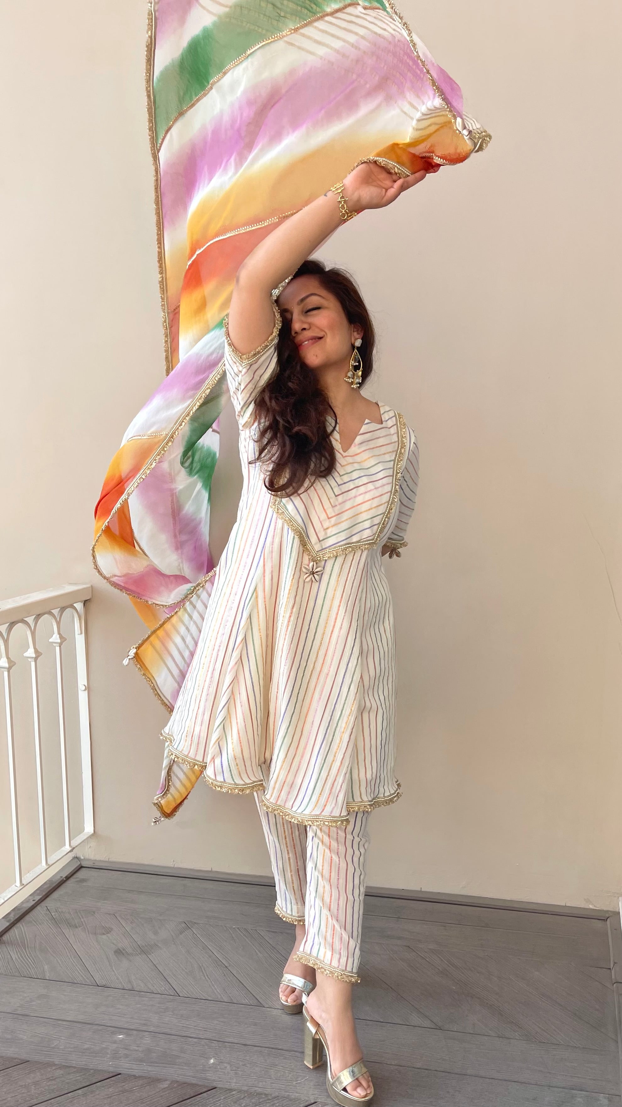 Satrangi Girls Kurta Set.