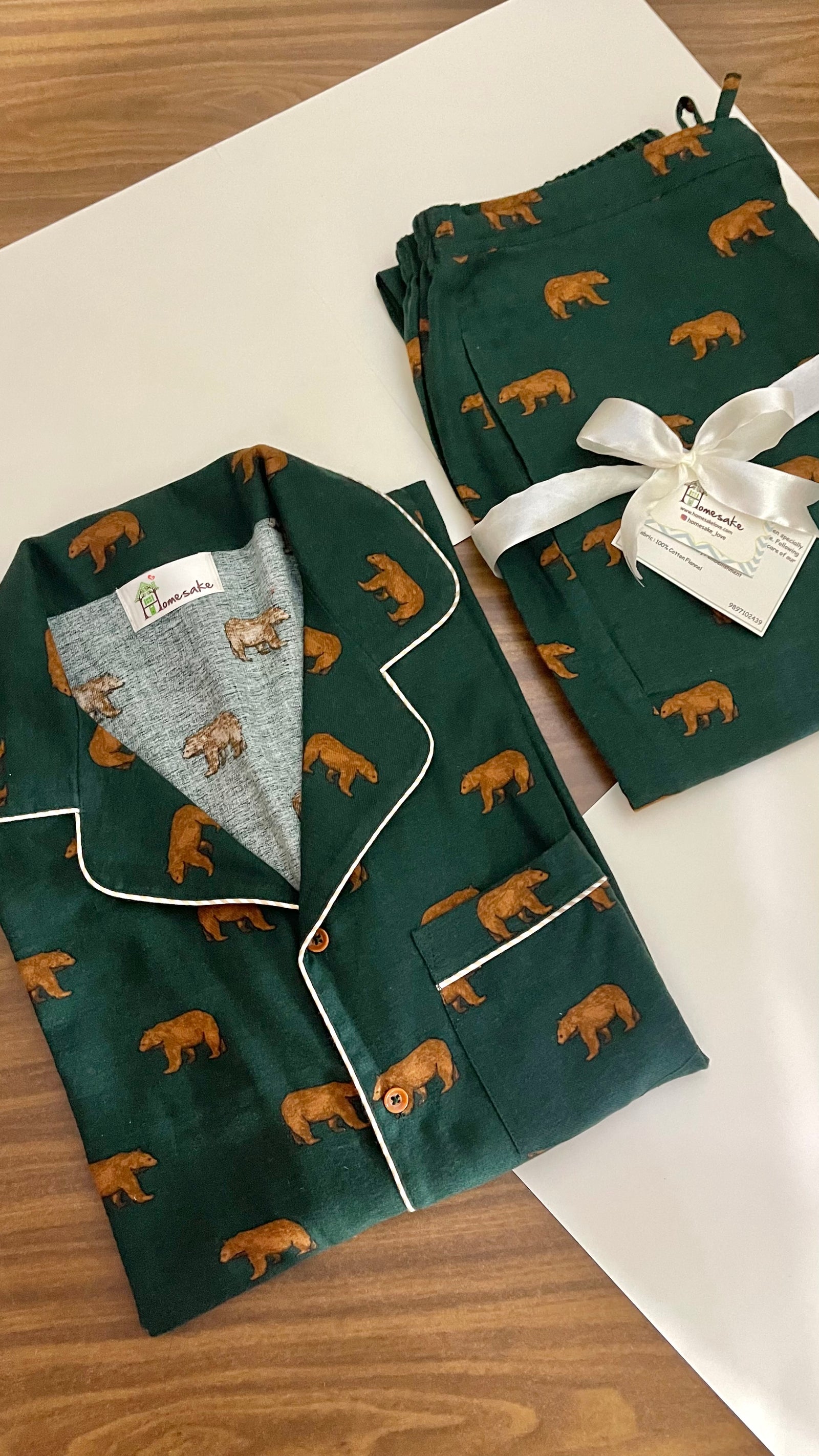 Green Grizzly Bear Flannel Nightwear